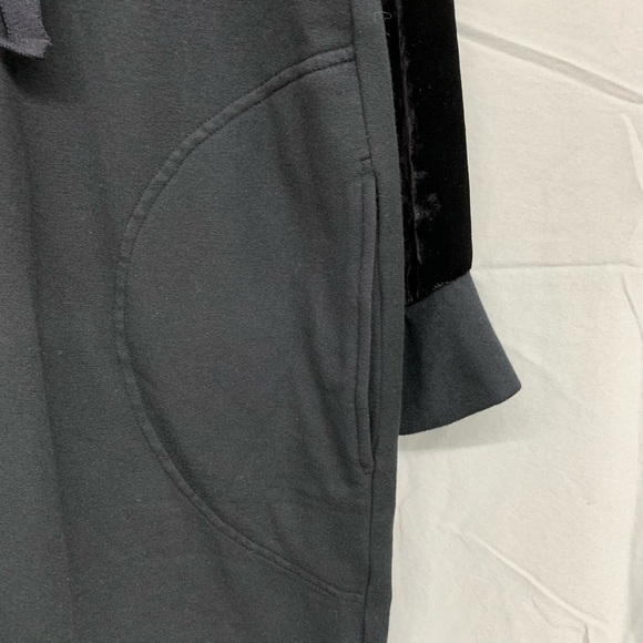 Anthropologie Velvet by Graham & Spencer - Picture 3 of 10